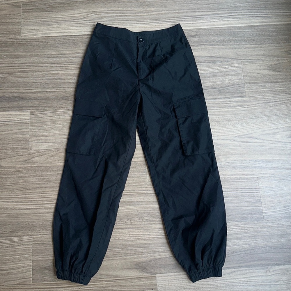Boohoo black cargo pants